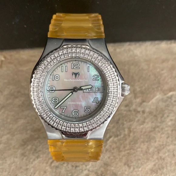 Techno marine Techno Diamond Women’s watch. TechnoMarine TechnoDiamond Ladies Stainless Steel & Diamond  main image 4